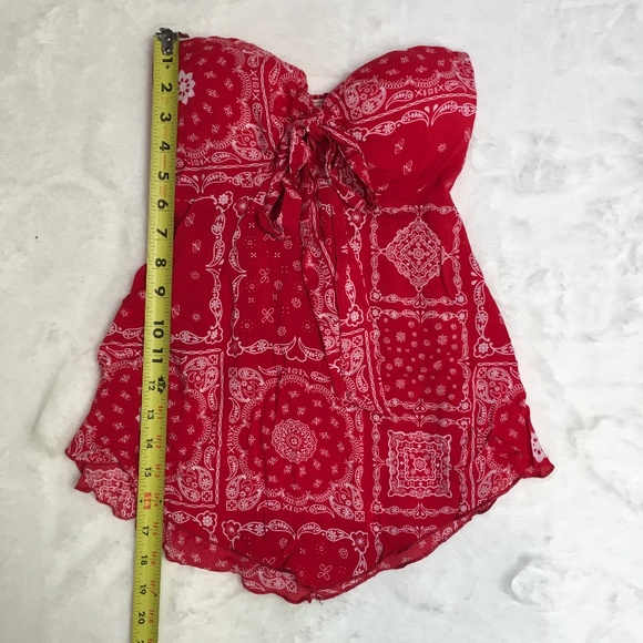 Red and White Bandana Strapless Top - Picture 7 of 8